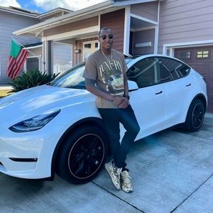 Meet your Posher, Julius